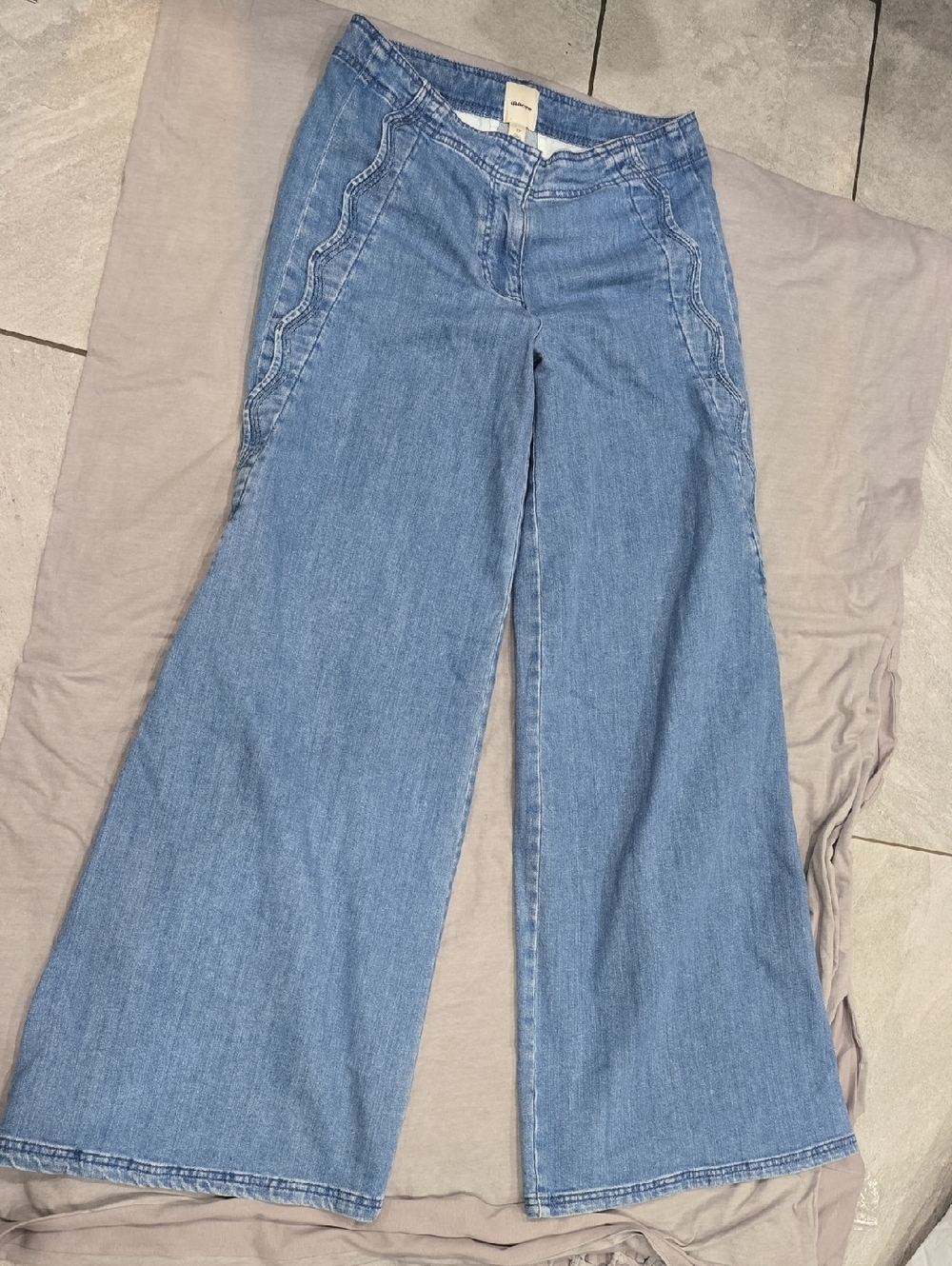 Light Blue Wide-Leg Women's Jeans (Rip On Back Leg Area)